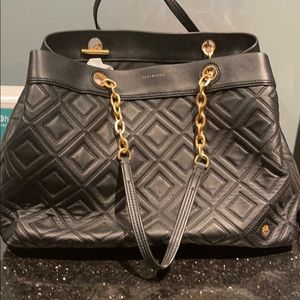 Black shoulder bag